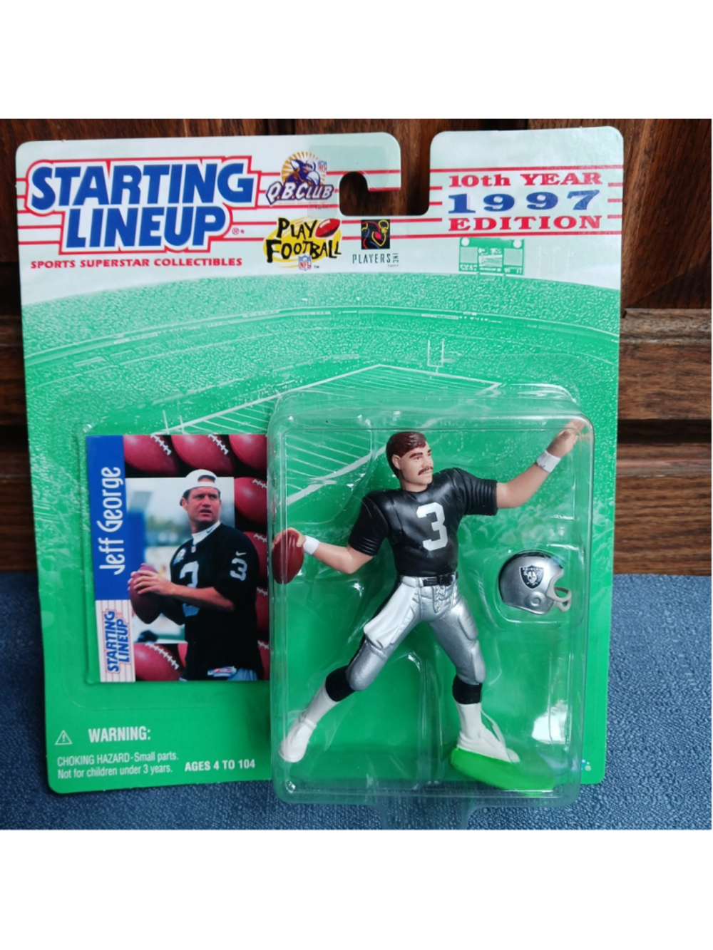 Vtg 1997 Kenner Starting Lineup NFL Oakland Raiders Jeff George Figure MOC SLU